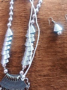 Necklace &amp; Earring Set