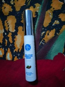 The Mom&#39;s Vo Under Eye Cream