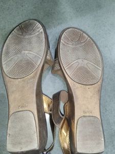 Branded Sandal In Just 80/-