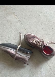 Red Tape Sports Shoes