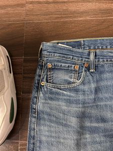 Authentic Levi&#39;s 501 Jeans
