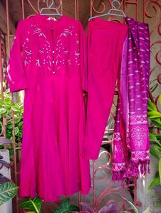 Embroidered Kurta Set With Printed Dupatta