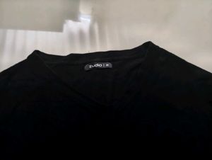 Black Sweat-Shirt