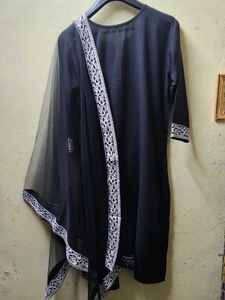 Black And White Kurtha Set