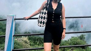 Chic Tote Bag
