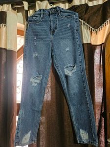 High Waisted Distressed Jeans