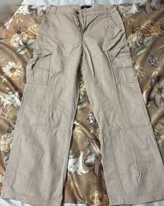 ⭕️B3G1⭕️ + 30 % Off On Combo❗️H&M Beige Cargo Pant