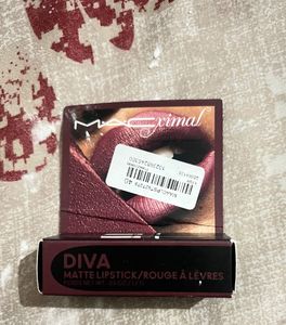 MACximal Diva mini matte lipstick