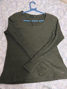Roadstar Olive Top With Neck Detail