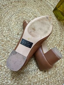 FOREVER 21 Tan HEELS
