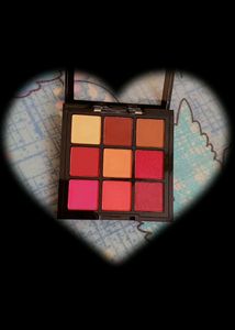Swiss Beauty 9 In 1 Ultimate Eyeshadow Pallet
