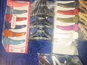 6 Packet Buckles Like New