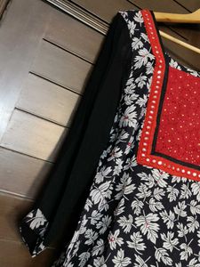 Women Black Printed Cotton Kurta