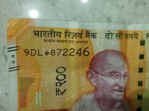 Star Symbol 200rs Fancy Note