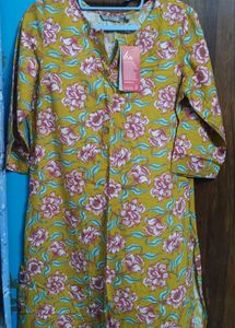 Floral Print 3/4 Sleeve Tunic