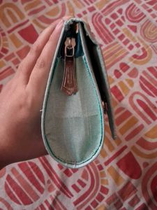 Embroidered Cloth Clutch