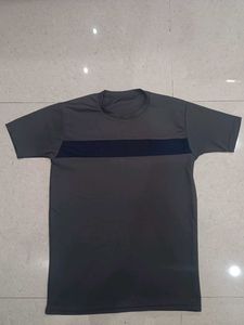 An Used T Shirt 👕 Grey Colour