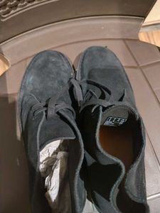brand new Clarks orginal boots Stylish minor damag
