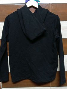 Black Sweatshirt