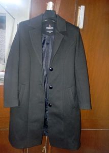 Korean style black long coat for women.