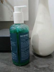 Dhartika Shower Gel