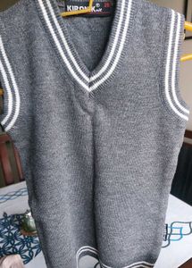 Two V Neck Kironiknit Grey Sleeveless Sweaters