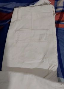H&amp;M White Cargo Trousers