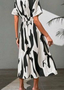 Stylish Black &amp; White Print Dress