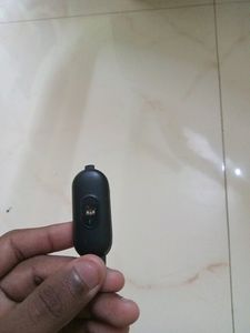 This Smart band Mi14 Working But Charger is Not Available