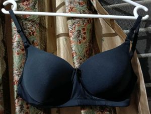 Victoria Secret Sports Bra ,Sherry Black
