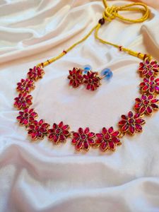 Floral Necklace Set
