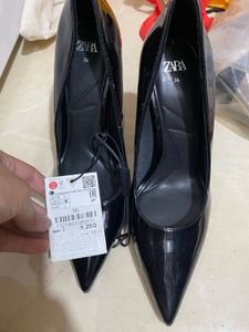 Zara Black Patent Pointed Heels