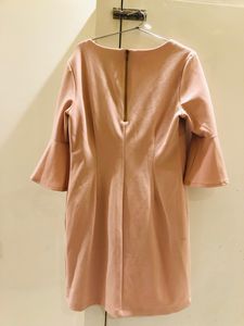 RONNI NICOLE FORMAL DRESS IN SIZE M