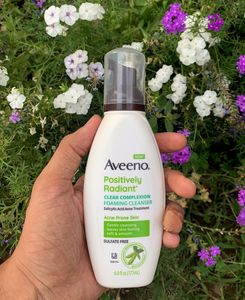 Made In 🇨🇦brand New. Aveeno Foaming Cleanser