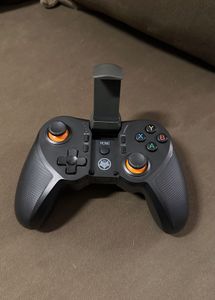 Mobile Gaming Controller