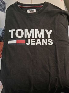 Tommy Jeans Black Logo Tee