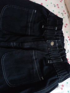 Brand New Black Straight Fit Jeans.