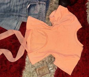 Tie Up crop top light orange shade