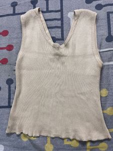 Ribbed V-Neck Sleeveless Top