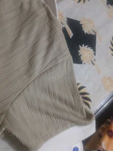 Stylish Collared Short Sleeve Top