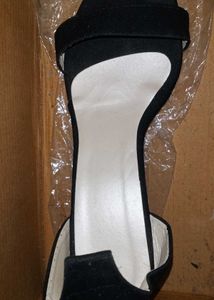 Combo Heels And Highlighter