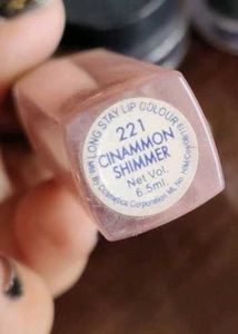 Kindly Read Description Eyeliners And Highlighter