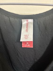 Chic Black Dress with Zipper Detail