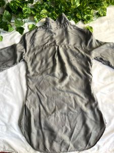 Women’s Grey Zip-Up Shirt