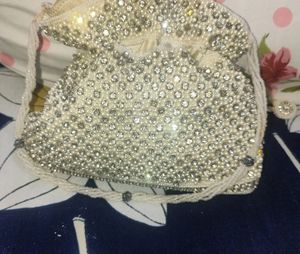 White Heavy Stone Purse 😍👜