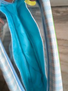 SALE  🆕🎄🎅Cute Cartoon Pouch