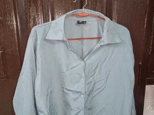Women&#39;s Formal Fit Shirt