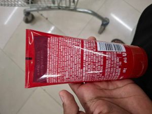 Lakme Blush &amp; Glow Strawberry Freshness Gel Face W