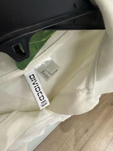 h&amp;m white cropped shirt