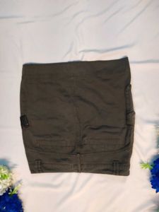 Denim Skirt With Multiple Pockets